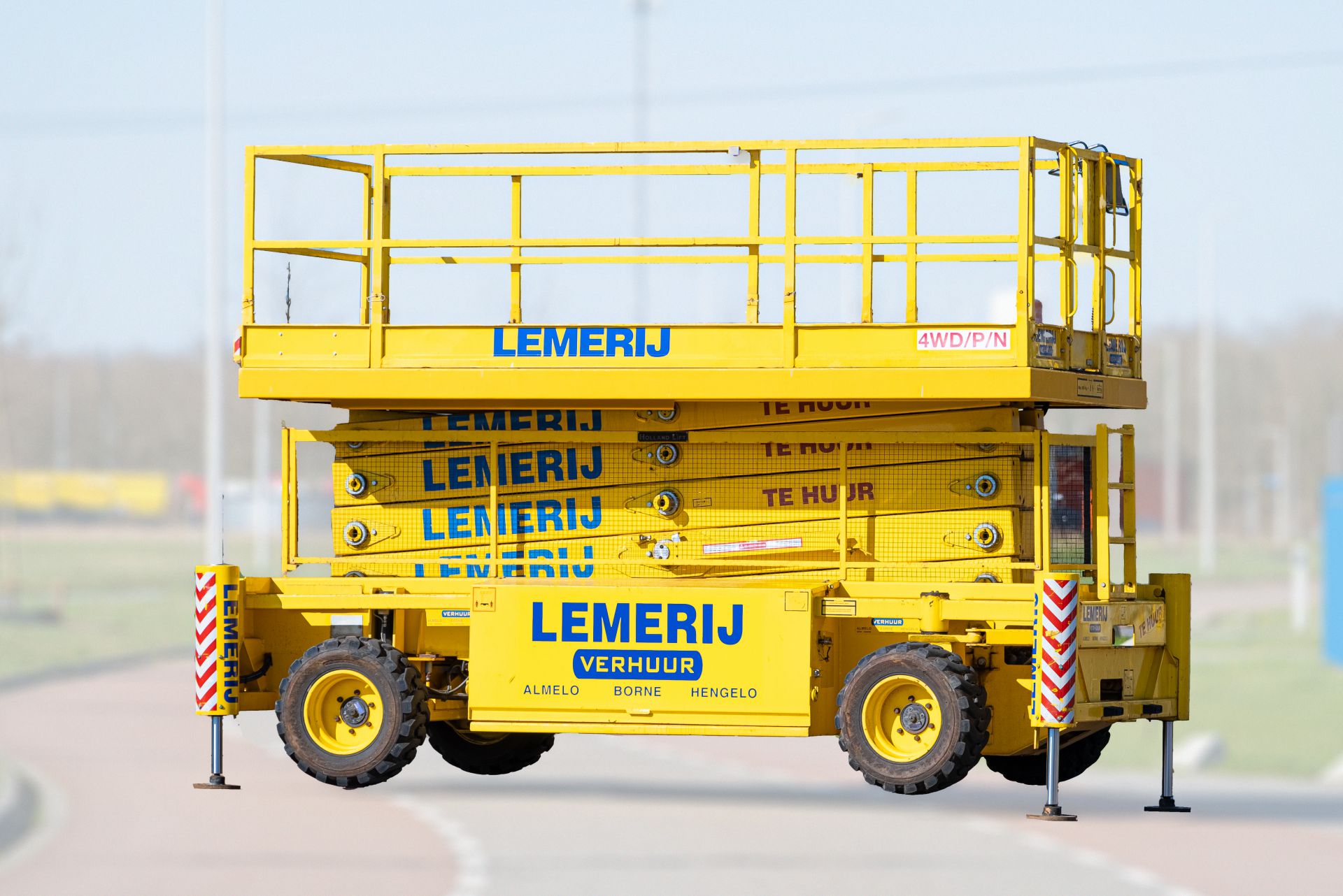Schaarhoogwerker ; diesel (4x4) ; w.h. 18,5 m
