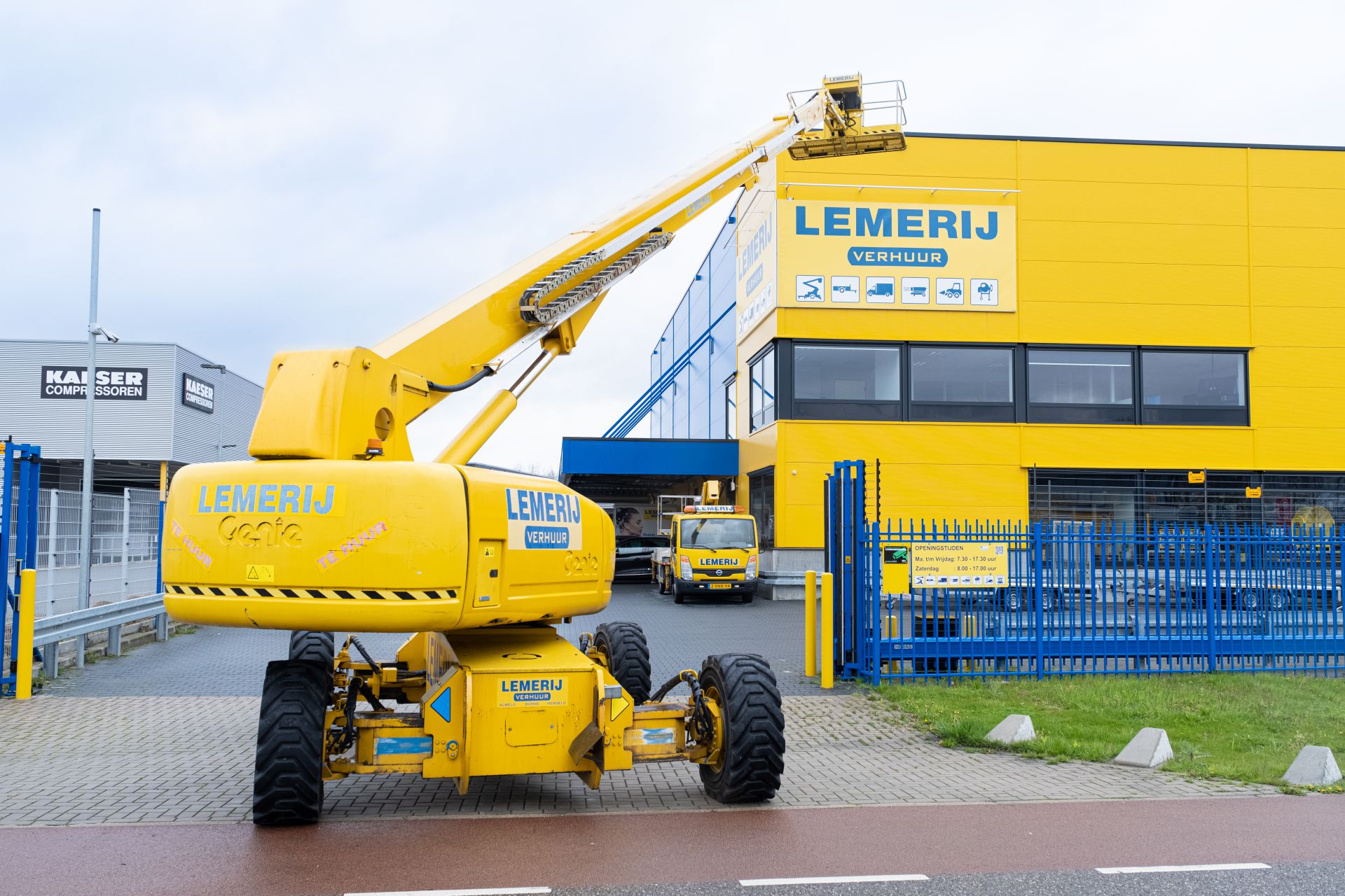 Telescoophoogwerker ; diesel (4x4x4) ; w.h. 34 m 