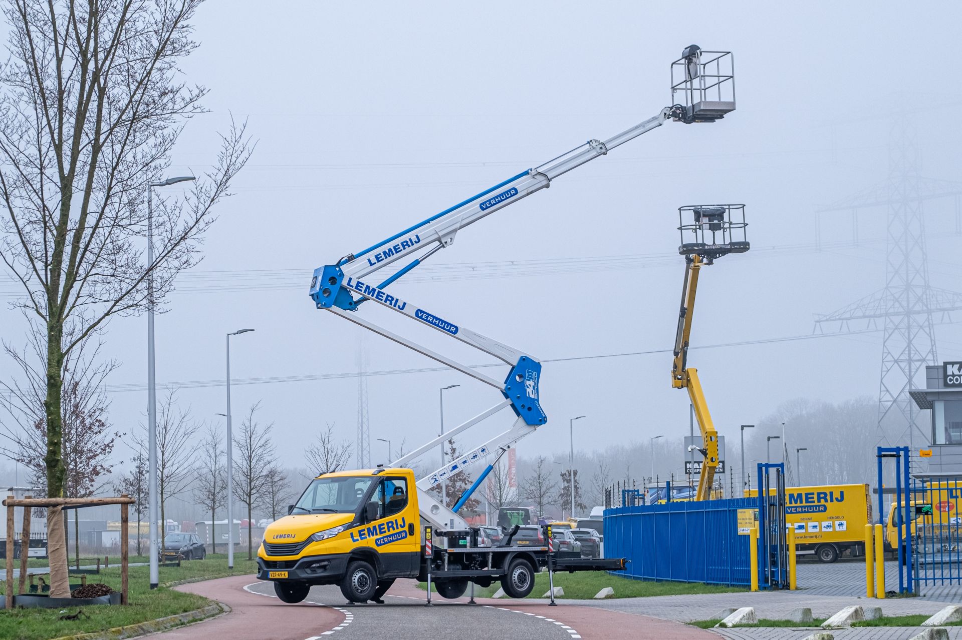 Auto hoogwerker ; Kniktelescoop ; w.h. 24 m
