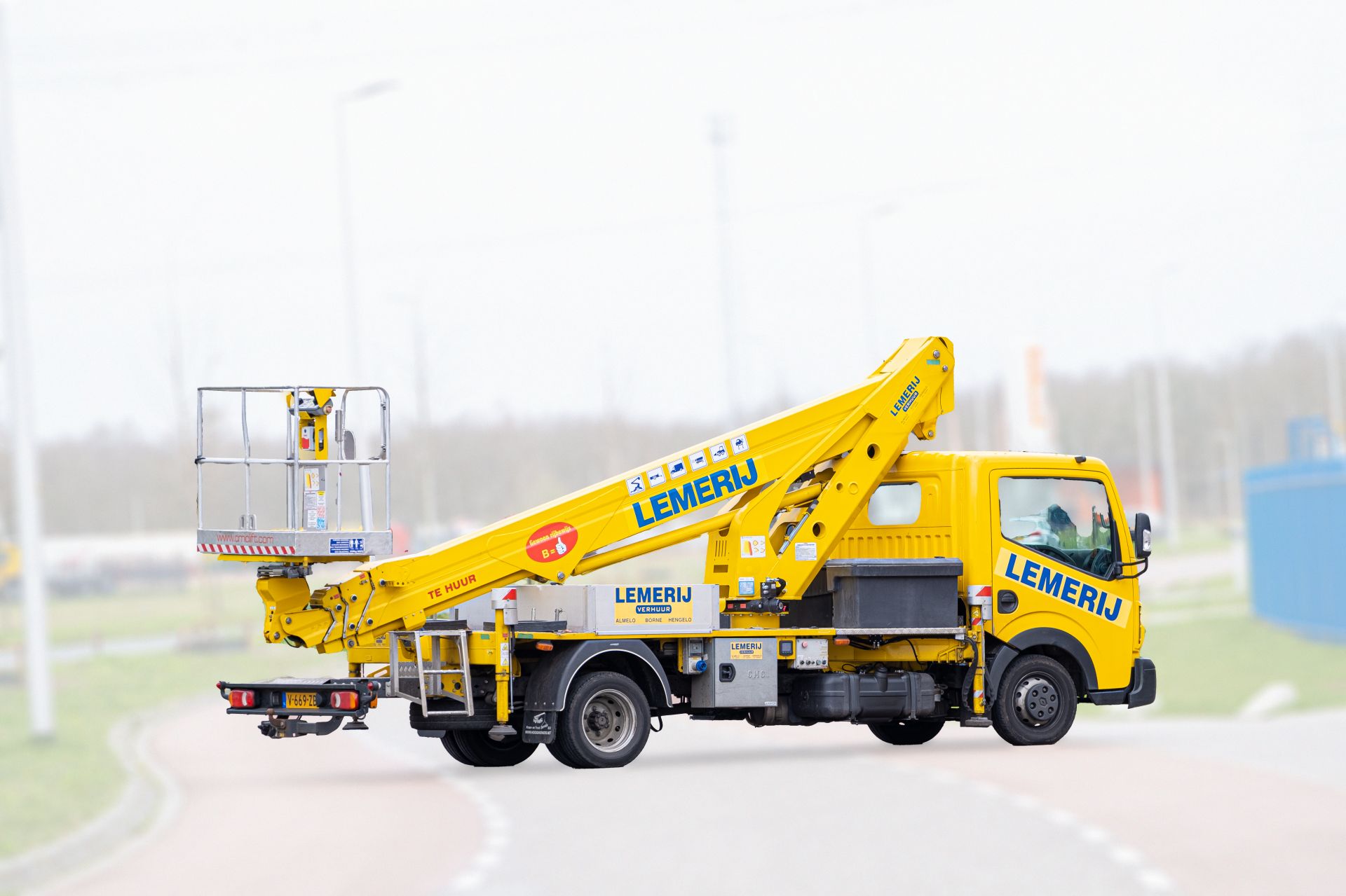 Auto hoogwerker ; Telescoop ; w.h. 21 m