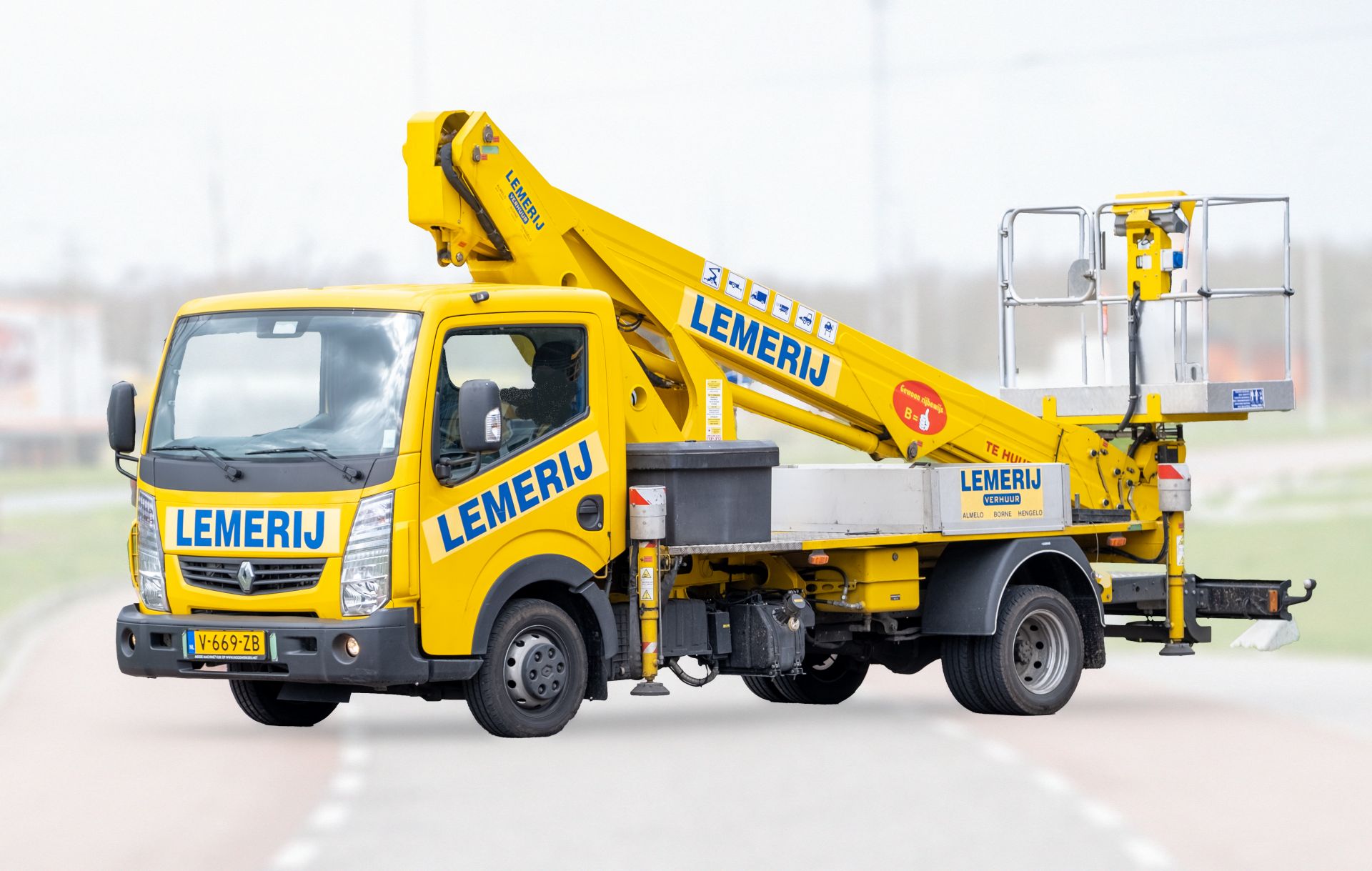 Auto hoogwerker ; Telescoop ; w.h. 21 m