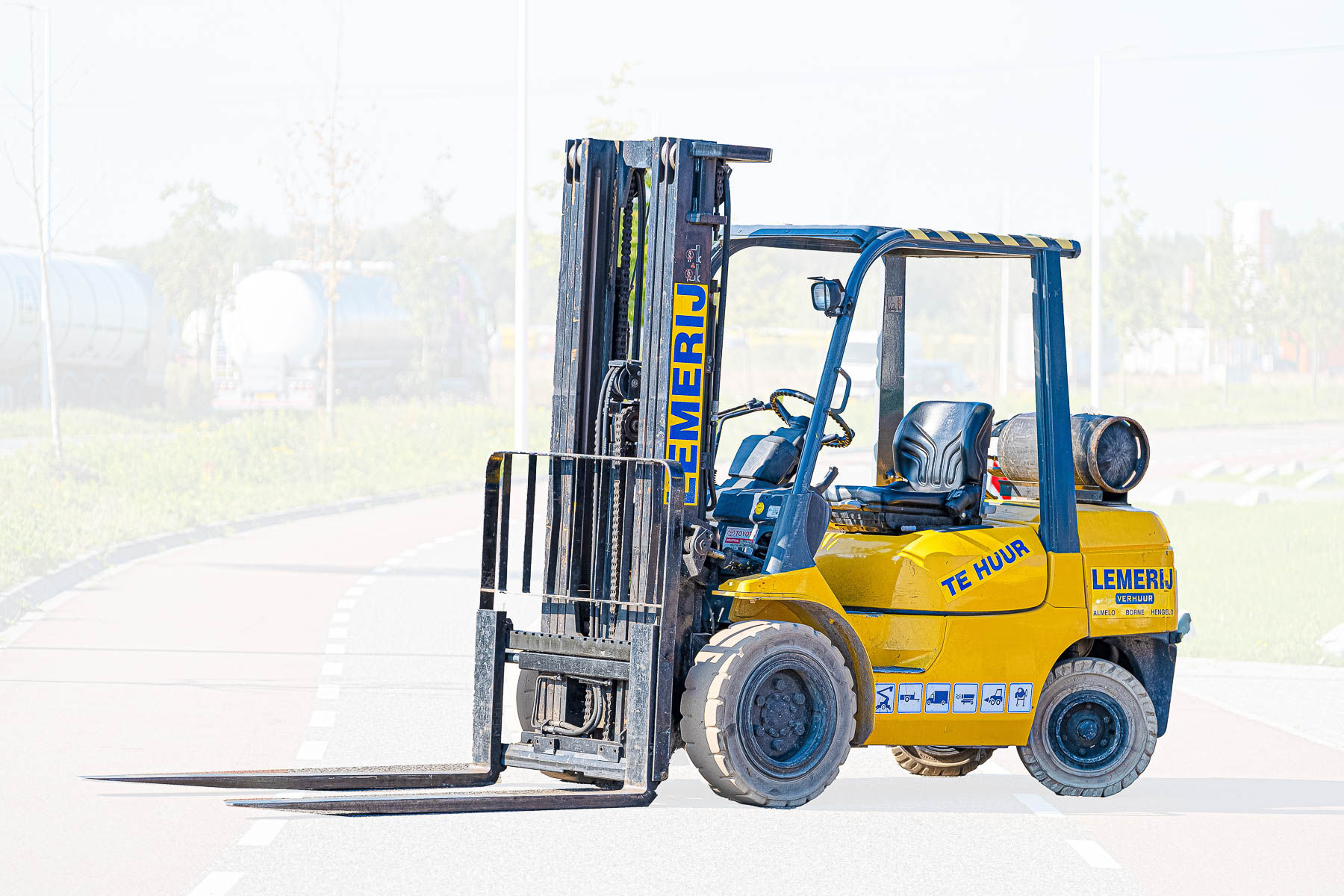 Heftruck  LPG ; hefcapaciteit 3,5 ton ; hefhoogte 4,7 m