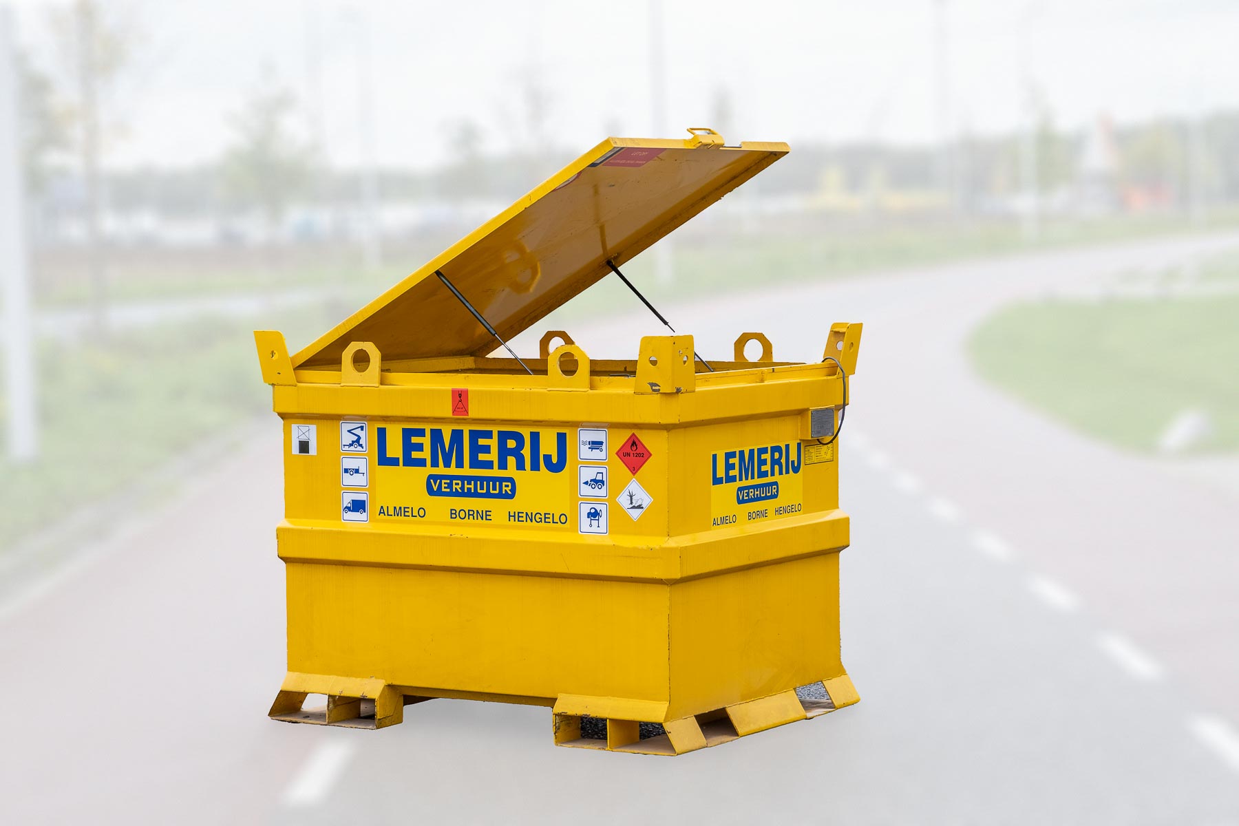 IBC brandstoftank 1000 ltr. ; dubbelwandig met pomp KIWA