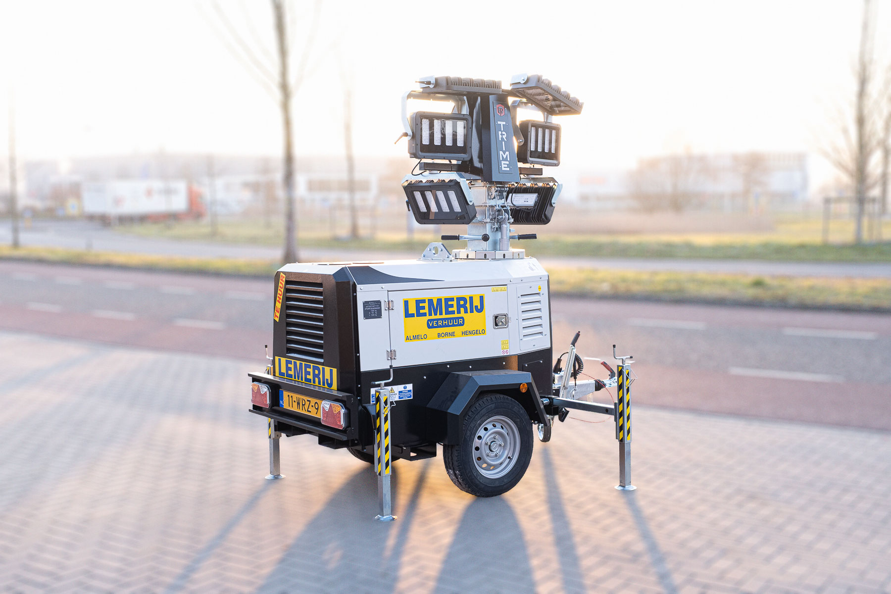 Lichtmastaggregaat ; Mobiel ; 6x320W LED ; Automatische telescoopmast