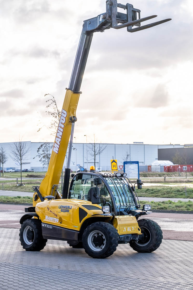 Verreiker ; hefcapaciteit 2,5 ton ; hefhoogte 5,85 m