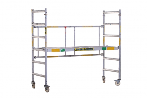 Kamerrolsteiger; 1,8 m. hoog/afm. 75 x 200 cm ; Kamersteiger