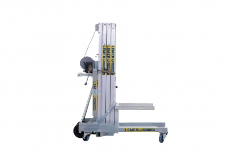 Montagelift ; hefhoogte: 4,8m.  hefcap. 500 kg. ; Kanalenlift
